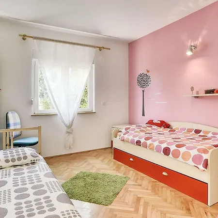 Ferienhaus Casa Pelini Štinjan